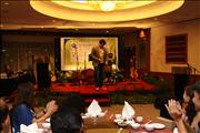 Kuah Jehan doing a comedy sketch